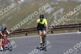 Foto #3893986 | 15-08-2023 09:49 | Passo Dello Stelvio - die Spitze BICYCLES