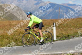 Photo #2739342 | 25-08-2022 13:32 | Passo Dello Stelvio - Peak BICYCLES