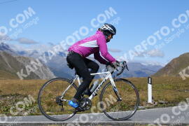 Photo #4299677 | 24-09-2023 13:59 | Passo Dello Stelvio - Peak BICYCLES