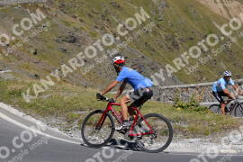 Photo #2719555 | 23-08-2022 13:56 | Passo Dello Stelvio - Prato side BICYCLES