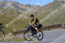 Photo #3957363 | 19-08-2023 10:48 | Passo Dello Stelvio - Peak BICYCLES