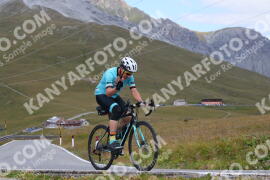 Photo #3932042 | 18-08-2023 10:59 | Passo Dello Stelvio - Peak BICYCLES
