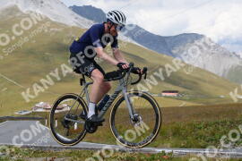 Foto #3895620 | 15-08-2023 13:08 | Passo Dello Stelvio - die Spitze BICYCLES