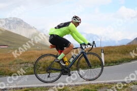 Foto #2677529 | 17-08-2022 09:45 | Passo Dello Stelvio - die Spitze BICYCLES