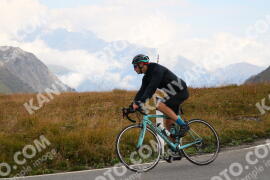 Photo #2677428 | 17-08-2022 09:34 | Passo Dello Stelvio - Peak BICYCLES