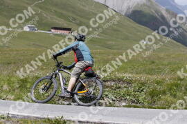 Photo #3537637 | 19-07-2023 13:48 | Passo Dello Stelvio - Peak BICYCLES