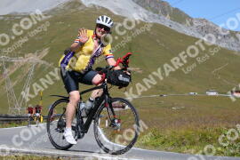 Foto #3808729 | 11-08-2023 11:28 | Passo Dello Stelvio - die Spitze BICYCLES