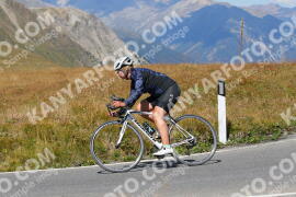Photo #2740076 | 25-08-2022 13:55 | Passo Dello Stelvio - Peak BICYCLES