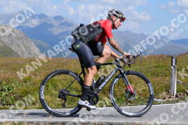 Photo #3911311 | 16-08-2023 11:18 | Passo Dello Stelvio - Peak BICYCLES