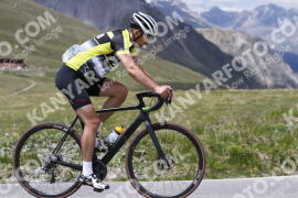 Foto #3211437 | 24-06-2023 14:46 | Passo Dello Stelvio - die Spitze BICYCLES