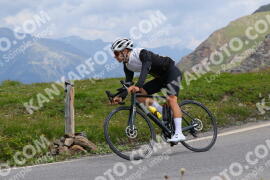 Foto #3379932 | 08-07-2023 12:02 | Passo Dello Stelvio - die Spitze BICYCLES