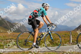 Foto #3829232 | 12-08-2023 10:37 | Passo Dello Stelvio - die Spitze BICYCLES