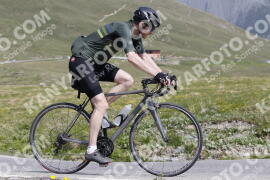 Photo #3252130 | 27-06-2023 11:00 | Passo Dello Stelvio - Peak BICYCLES