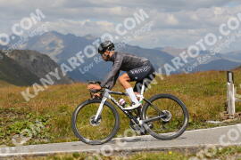 Foto #3937306 | 18-08-2023 13:13 | Passo Dello Stelvio - die Spitze BICYCLES