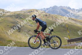 Photo #3895058 | 15-08-2023 11:48 | Passo Dello Stelvio - Peak BICYCLES