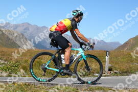 Photo #4156192 | 04-09-2023 14:37 | Passo Dello Stelvio - Peak BICYCLES