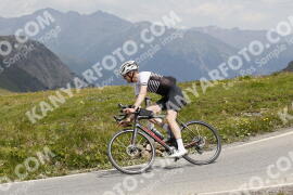 Foto #3415818 | 10-07-2023 12:06 | Passo Dello Stelvio - die Spitze BICYCLES
