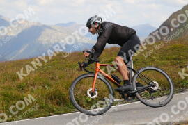 Photo #3931926 | 18-08-2023 10:50 | Passo Dello Stelvio - Peak BICYCLES