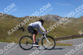 Photo #3959616 | 19-08-2023 11:33 | Passo Dello Stelvio - Peak BICYCLES