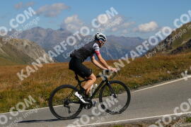 Photo #2665605 | 16-08-2022 10:49 | Passo Dello Stelvio - Peak BICYCLES