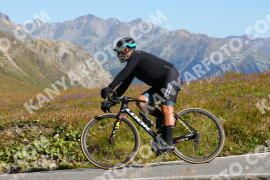 Photo #3807472 | 11-08-2023 10:34 | Passo Dello Stelvio - Peak BICYCLES