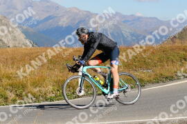 Photo #2736068 | 25-08-2022 11:06 | Passo Dello Stelvio - Peak BICYCLES