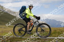 Foto #3698021 | 02-08-2023 12:49 | Passo Dello Stelvio - die Spitze BICYCLES