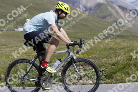 Photo #3336573 | 03-07-2023 10:53 | Passo Dello Stelvio - Peak BICYCLES