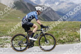 Photo #3210246 | 24-06-2023 13:57 | Passo Dello Stelvio - Peak BICYCLES