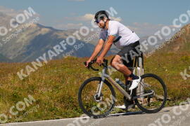 Foto #3966660 | 19-08-2023 14:18 | Passo Dello Stelvio - die Spitze BICYCLES