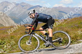 Photo #3814533 | 11-08-2023 13:51 | Passo Dello Stelvio - Peak BICYCLES