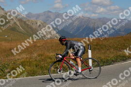 Photo #2667221 | 16-08-2022 11:39 | Passo Dello Stelvio - Peak BICYCLES