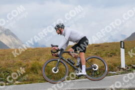 Photo #4264755 | 16-09-2023 12:09 | Passo Dello Stelvio - Peak BICYCLES