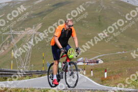 Photo #3894698 | 15-08-2023 11:15 | Passo Dello Stelvio - Peak BICYCLES