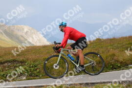 Foto #3921881 | 17-08-2023 13:25 | Passo Dello Stelvio - die Spitze BICYCLES
