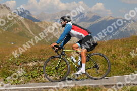 Photo #3983949 | 20-08-2023 12:44 | Passo Dello Stelvio - Peak BICYCLES