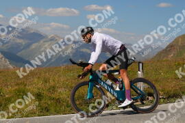 Photo #3967682 | 19-08-2023 15:10 | Passo Dello Stelvio - Peak BICYCLES