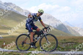 Photo #4083631 | 26-08-2023 14:20 | Passo Dello Stelvio - Peak BICYCLES