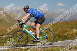 Photo #3982805 | 20-08-2023 11:57 | Passo Dello Stelvio - Peak BICYCLES
