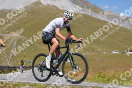 Photo #3983274 | 20-08-2023 12:13 | Passo Dello Stelvio - Peak BICYCLES