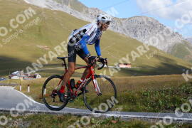 Foto #3910545 | 16-08-2023 10:37 | Passo Dello Stelvio - die Spitze BICYCLES
