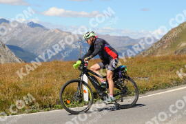 Foto #2700881 | 21-08-2022 15:05 | Passo Dello Stelvio - die Spitze BICYCLES