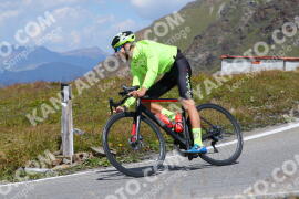 Photo #3914131 | 16-08-2023 13:23 | Passo Dello Stelvio - Peak BICYCLES