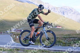 Photo #4033532 | 23-08-2023 09:21 | Passo Dello Stelvio - Peak BICYCLES