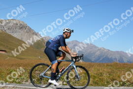 Photo #4155894 | 04-09-2023 13:51 | Passo Dello Stelvio - Peak BICYCLES