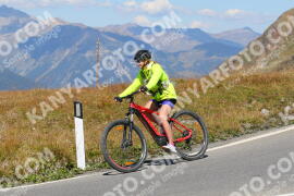 Foto #2739351 | 25-08-2022 13:32 | Passo Dello Stelvio - die Spitze BICYCLES