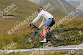 Photo #3921524 | 17-08-2023 12:58 | Passo Dello Stelvio - Peak BICYCLES