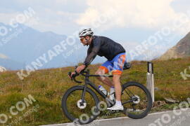 Foto #3895766 | 15-08-2023 13:28 | Passo Dello Stelvio - die Spitze BICYCLES