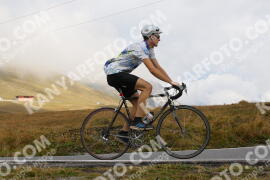 Photo #4263984 | 16-09-2023 11:32 | Passo Dello Stelvio - Peak BICYCLES