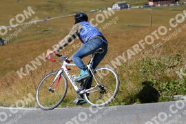 Foto #2700860 | 21-08-2022 15:04 | Passo Dello Stelvio - die Spitze BICYCLES
